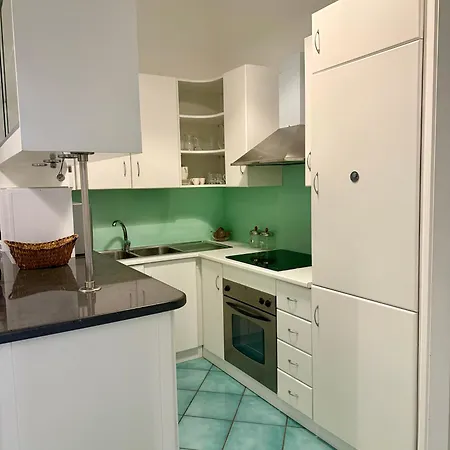Sea Breeze Apartment